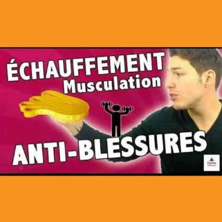 Un homme et textes "Échauffement Musculation Anti-blessures" sur fond orange